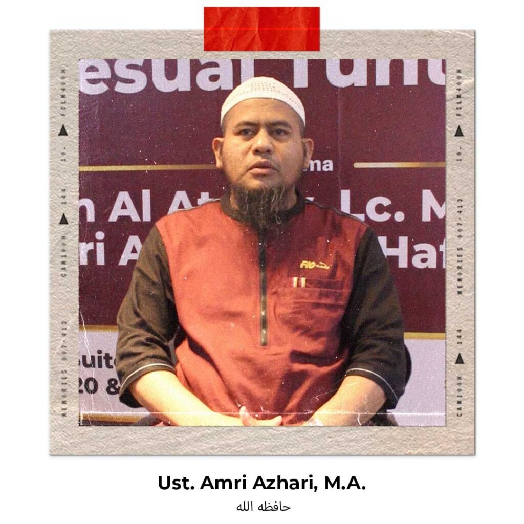 ustadz amri azhari pembimbing umroh haji fio holiday dan padi tour - fioholidaygroup.com - 082294278389